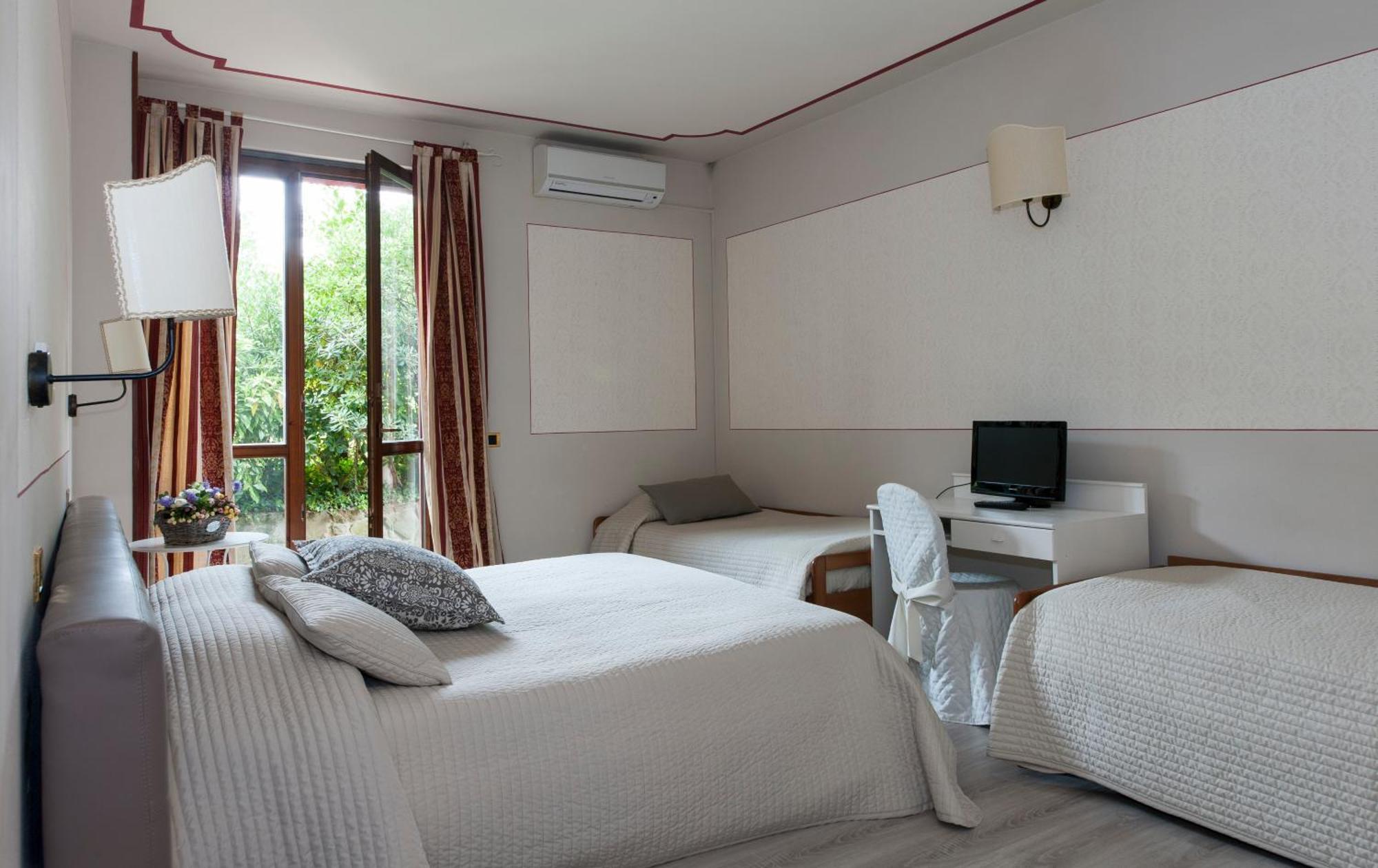 Monti Hotel