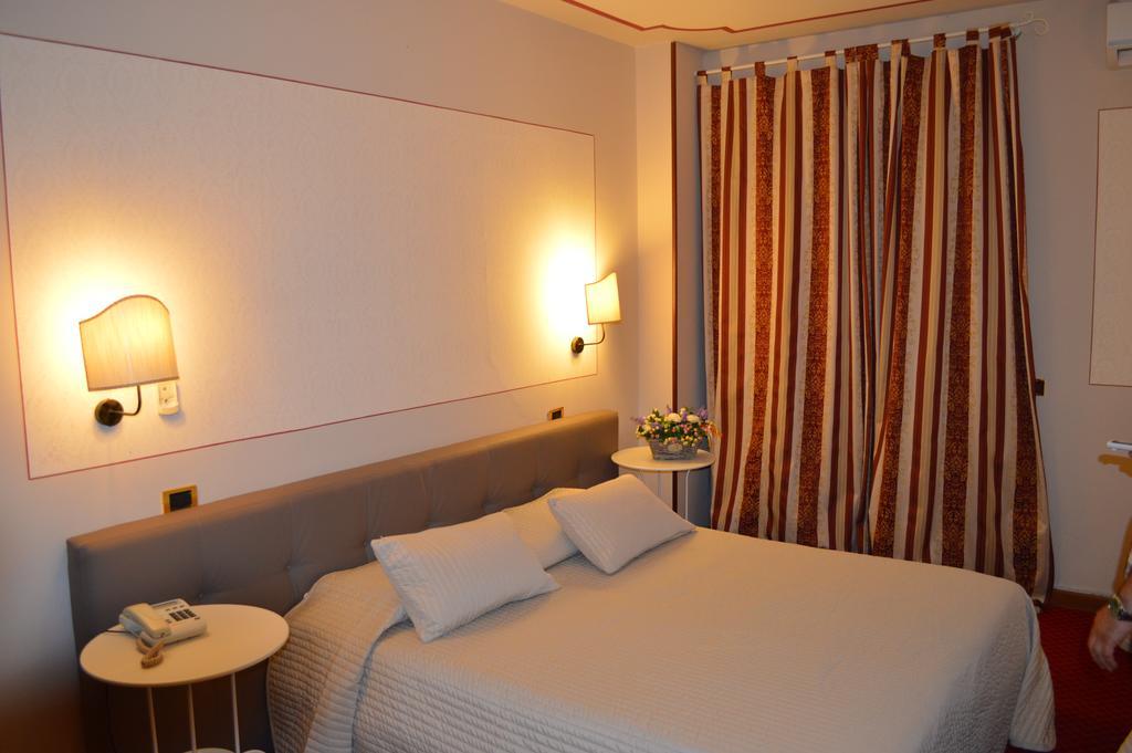 Hotel Monti 3*