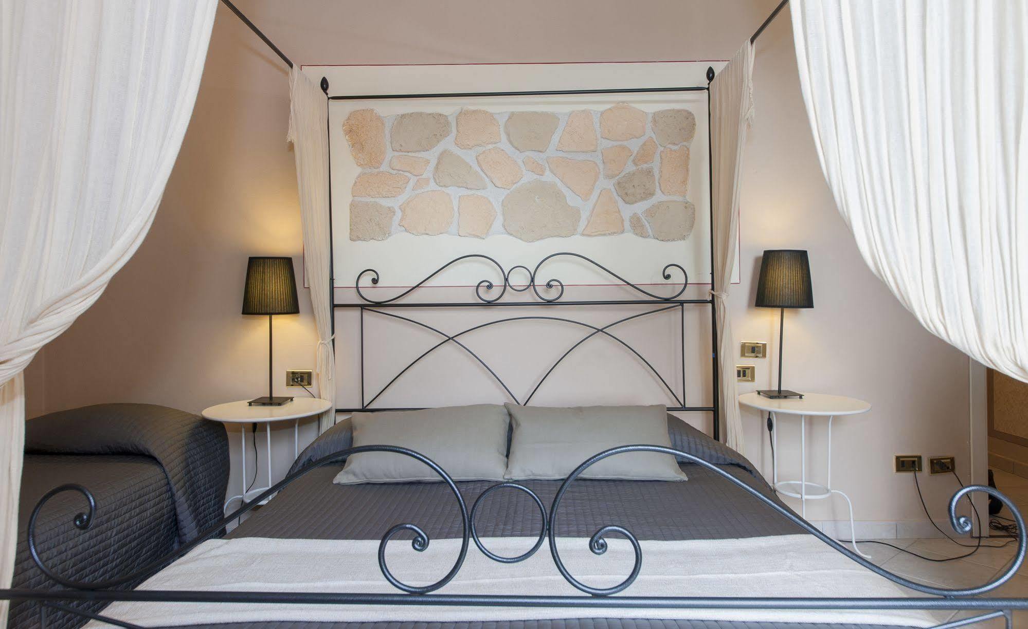 Monti 3* San Baronto