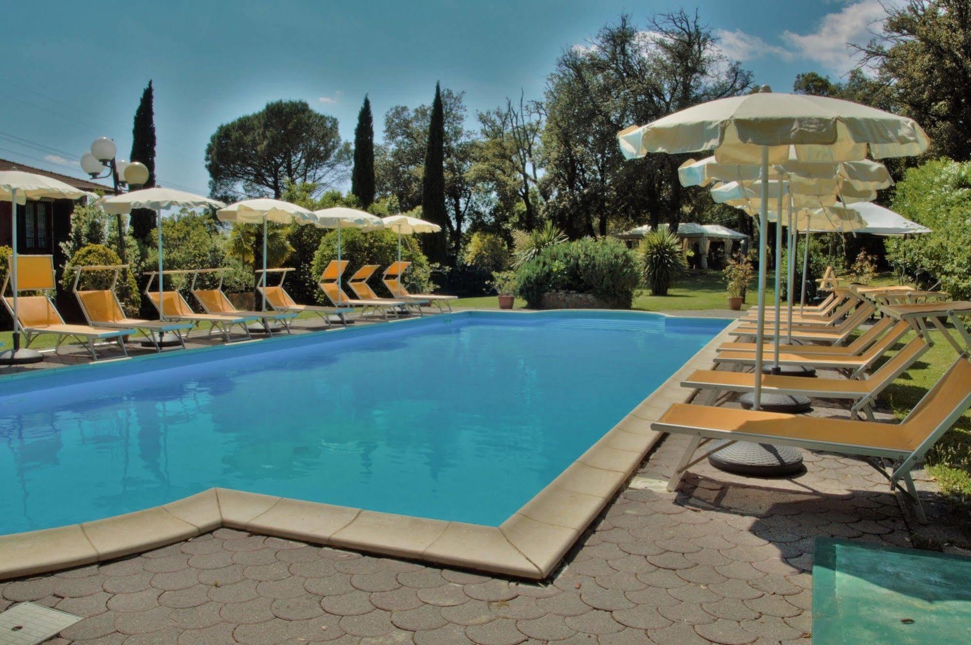 Monti 3* San Baronto