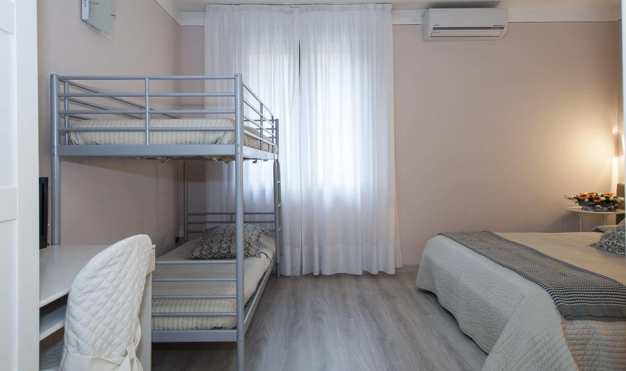 Hotel Monti 3*